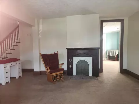 307 N 3rd St, Apollo, PA 15613 photo 3