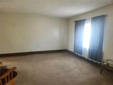 307 N 3rd St, Apollo, PA 15613 photo 4