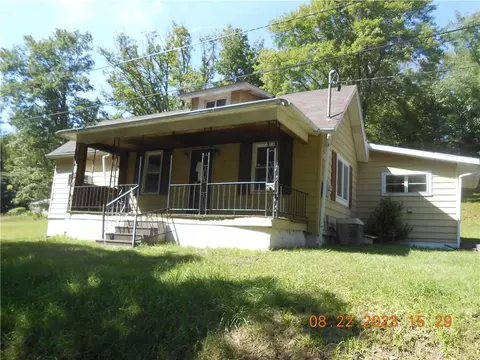231 Substation Rd, Madera, PA 16661