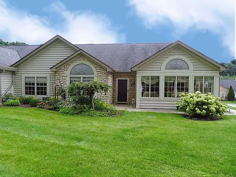 2501 Golf Crse, Washington, PA 15301