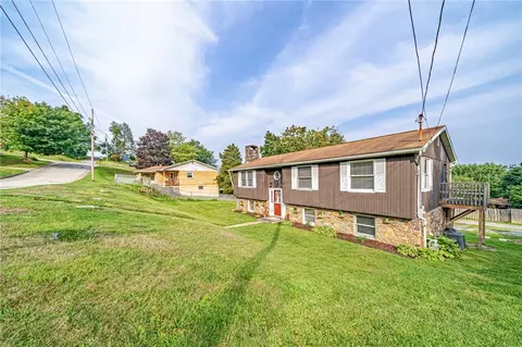 1113 Bennett Ave, Jeannette, PA 15644