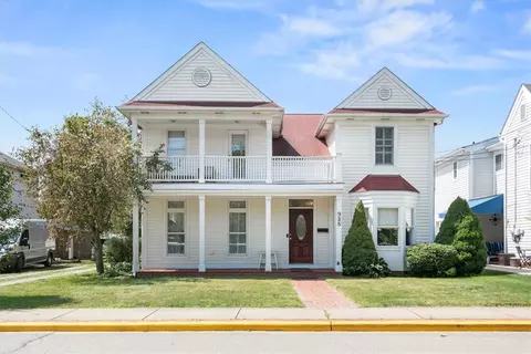 925 Riverside Dr, Beaver, PA 15009