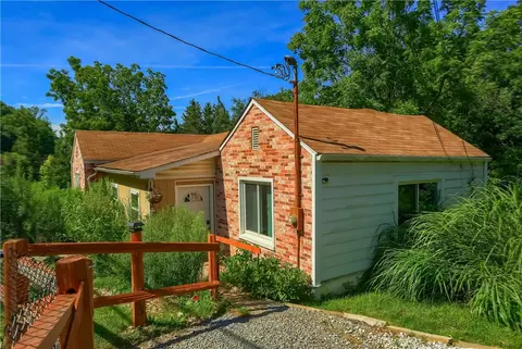 168 Gringo Independence Rd, Aliquippa, PA 15001