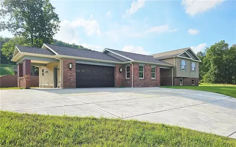 307 Diane Dr, Rural Valley, PA 16249