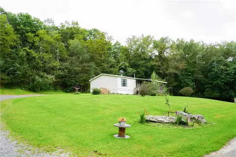 292 Corbett Ave, Plumville, PA 16246