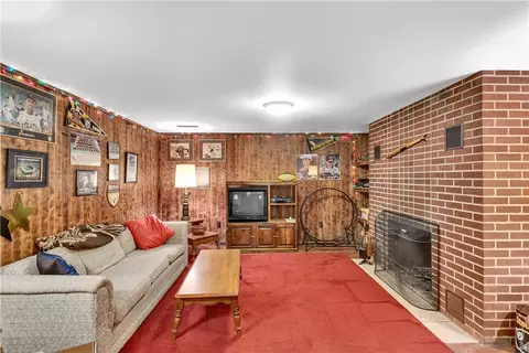 2871 Sunset Cir, Export, PA 15632 photo 23