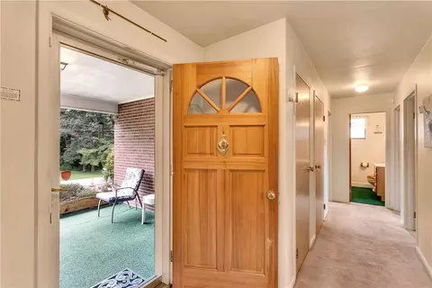 2871 Sunset Cir, Export, PA 15632 photo 8
