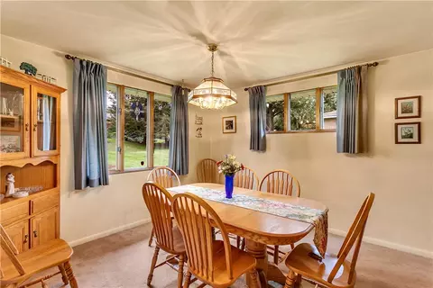 2871 Sunset Cir, Export, PA 15632 photo 12
