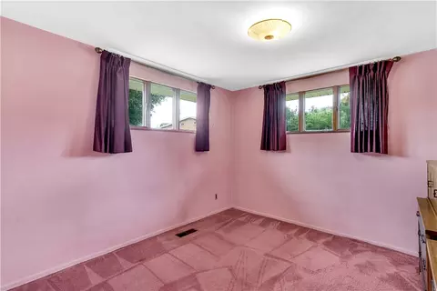 2871 Sunset Cir, Export, PA 15632 photo 20