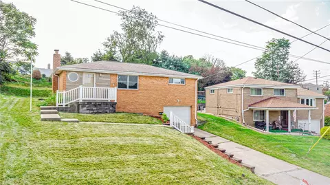 4605 Mapledale Dr, Homestead, PA 15120
