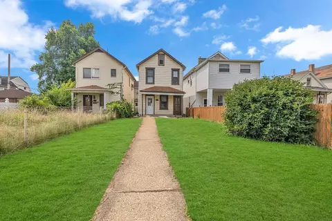307 Maplewood Ave, Ambridge, PA 15003