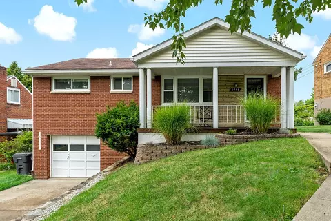 1948 Worcester Dr, Pittsburgh, PA 15243
