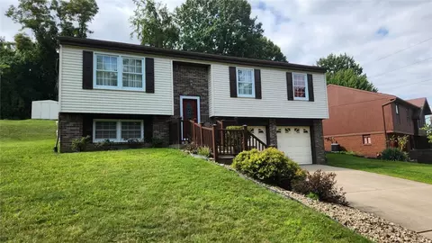 4081 Greenridge Dr, Verona, PA 15147