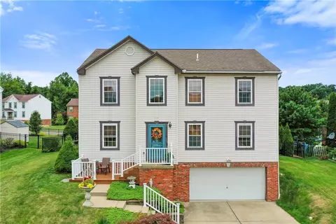 133 Holly Hill Dr, Oakdale, PA 15071