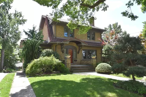295 Parker Dr, Pittsburgh, PA 15216