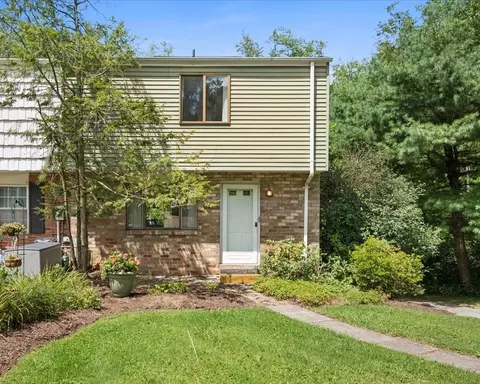 2000 Denning Way, North Versailles, PA 15137