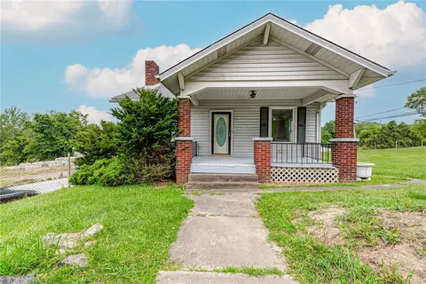 37 Old Monongahela Pike, Eighty Four, PA 15330