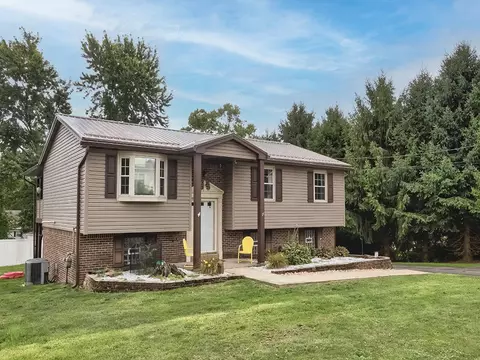 1757 South Ave, West Leechburg, PA 15656