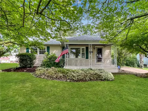 1017 S Cascade St, New Castle, PA 16101