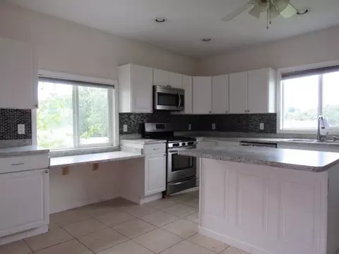 109 Yoder Ave, Mount Pleasant, PA 15666 photo 8
