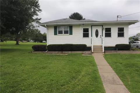 653 Lancaster Rd, Fombell, PA 16123