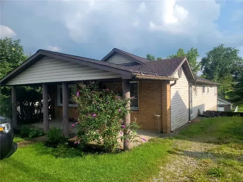 1205 Mcclellandtown Rd, Mcclellandtwn, PA 15458