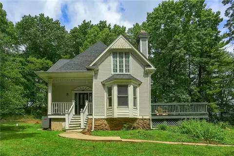 2064 Dime Rd, Vandergrift, PA 15690 photo 5