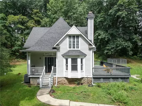 2064 Dime Rd, Vandergrift, PA 15690