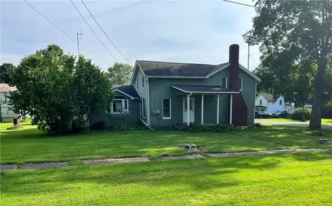 301 Washington St, Jamestown, PA 16134