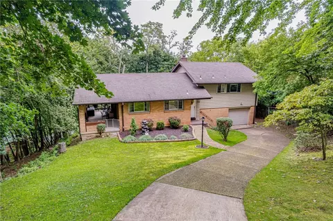 152 Westward Ho Dr, Pittsburgh, PA 15235