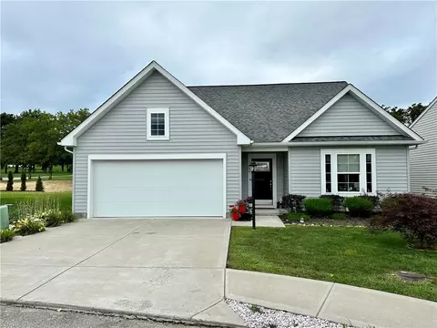 1005 Colonial Dr, Uniontown, PA 15401