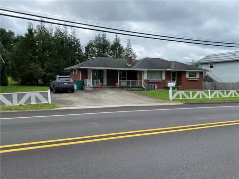 1021 N Chestnut Street Ext, Derry, PA 15627