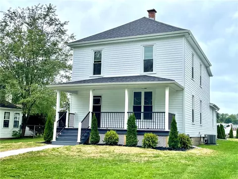 505 Greenwood Dr, Grove City, PA 16127