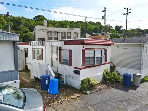 106 Berry St #4, Pittsburgh, PA 15205