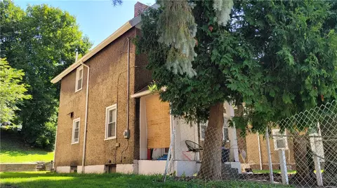 513 Ohio Ave, Midland, PA 15059