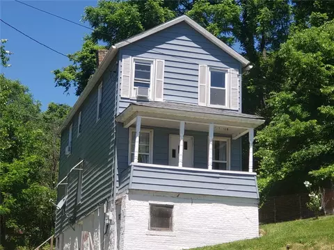 39 3rd St, Midland, PA 15059