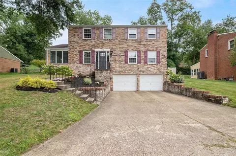 972 Willow Dr, Pittsburgh, PA 15237