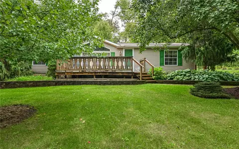 45 Korpar Ln, West Newton, PA 15089