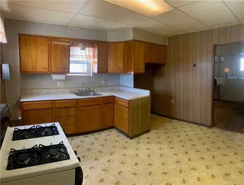 217 3rd Ave, Braddock, PA 15104 photo 3