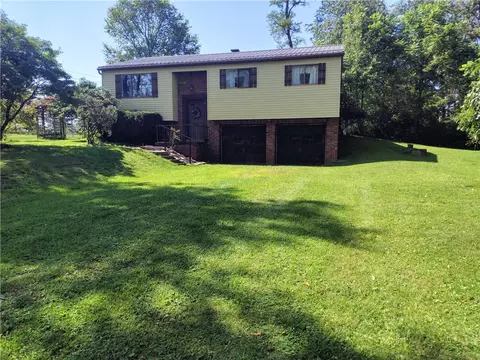 183 Truxall Rd, Apollo, PA 15613