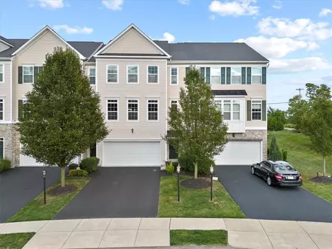 5 Truman Cir, Mckees Rocks, PA 15136