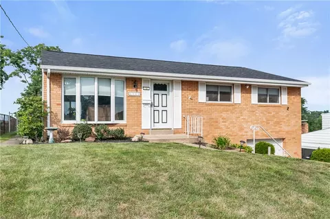 1561 Critchfield Dr, Bridgeville, PA 15017