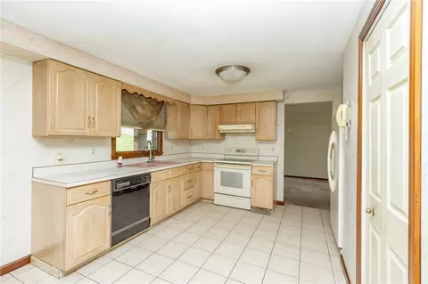 52 Circle Dr, Irwin, PA 15642 photo 15