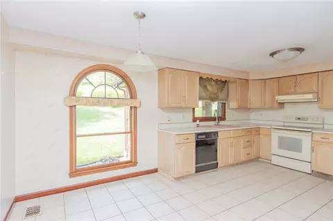 52 Circle Dr, Irwin, PA 15642 photo 14