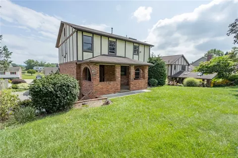 52 Circle Dr, Irwin, PA 15642 photo 10