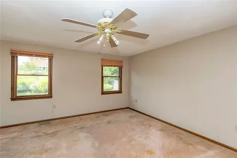 52 Circle Dr, Irwin, PA 15642 photo 25