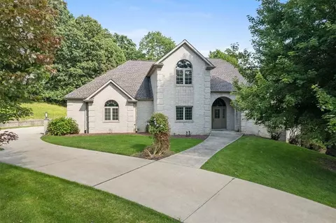 405 Wild Cherry Ct, Mars, PA 16046