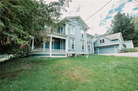 161 Front St, Cherry Tree, PA 15724 photo 2