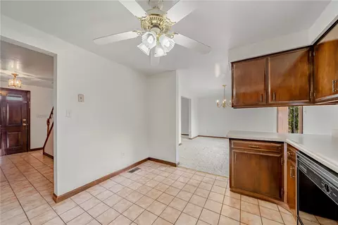 3197 Claudia St, Export, PA 15632 photo 18