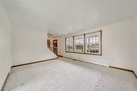 3197 Claudia St, Export, PA 15632 photo 10